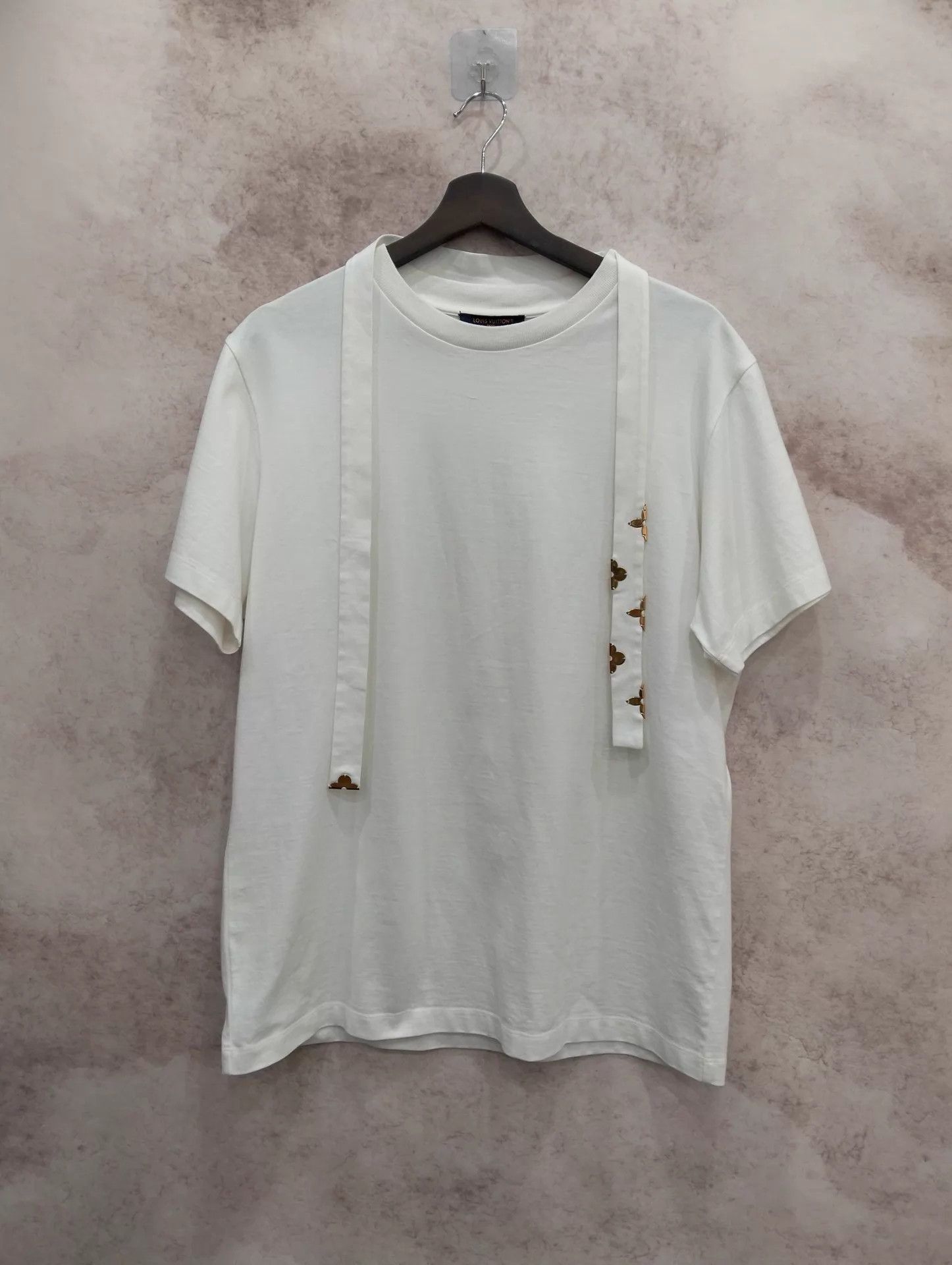 Louis Vuitton LV Ribbon White Short-Sleeve Tee XL Size XL / US 12-14 / IT 48-50 - 1 Thumbnail