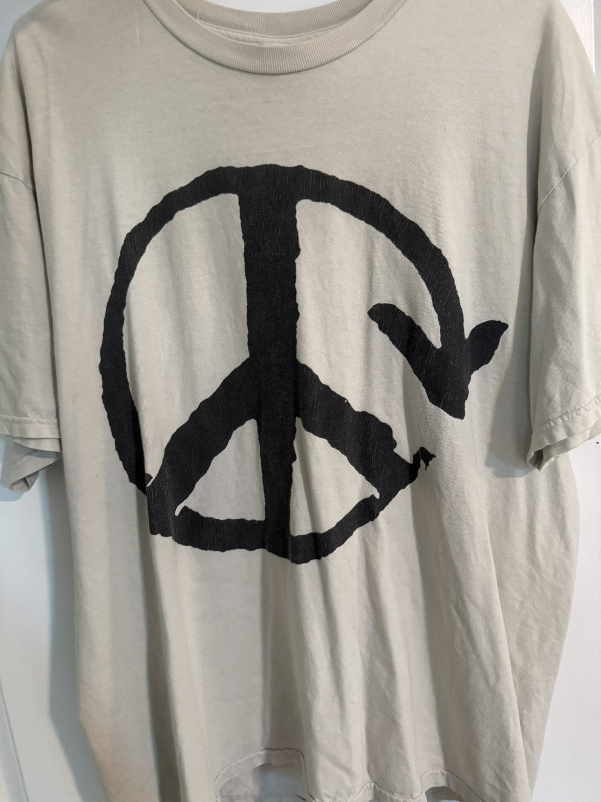 basketcase gallery Basketcase Gallery Peace/Superstar Tee Size US L / EU 52-54 / 3 - 3 Thumbnail