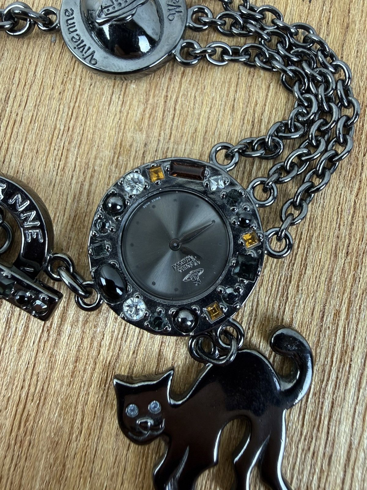 Vivienne Westwood Vivienne Westwood Black Cat Bracelet Rare Watch VW-7337 Size ONE SIZE - 2 Thumbnail