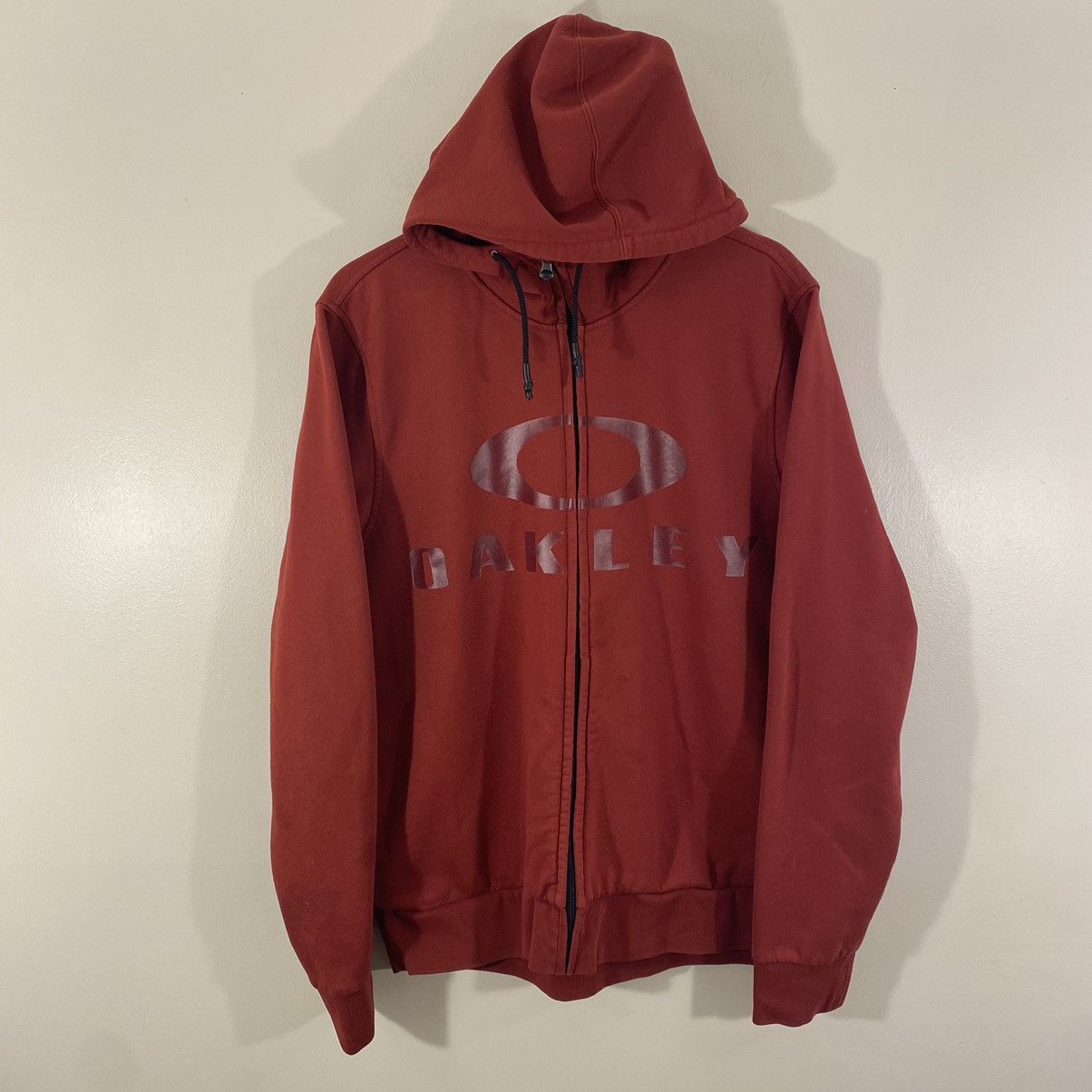 Oakley × Vintage Oakley Tonal Red Full Zip Hoodie Large Size US L / EU 52-54 / 3 - 1 Thumbnail