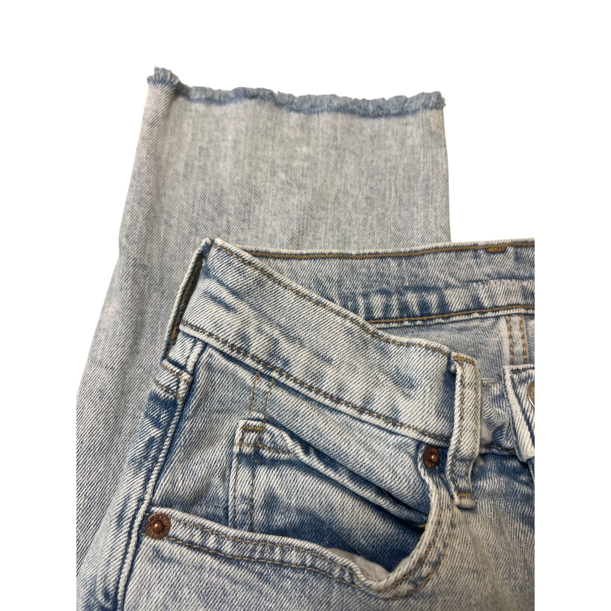 Old Navy Old Navy Curvy Sky III Straight Jeans Light Blue Denim Raw H Size 25" / US 0 / IT 36 - 2 Thumbnail