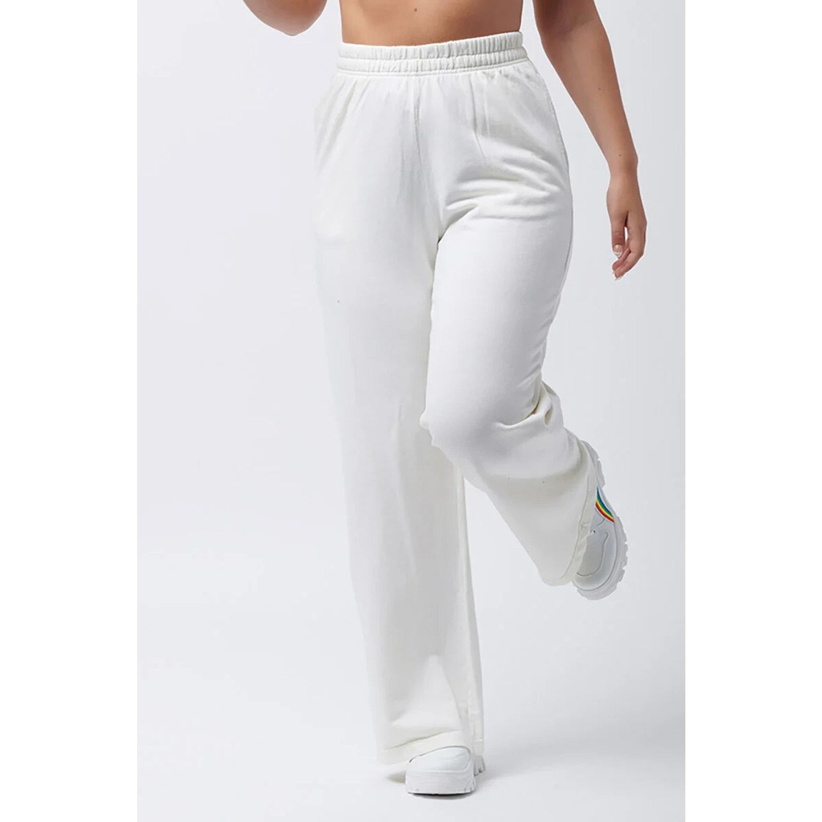 Cotton On COTTON ON Plush Essential Straight White Petite XS A000669 Size 22" - 1 Thumbnail