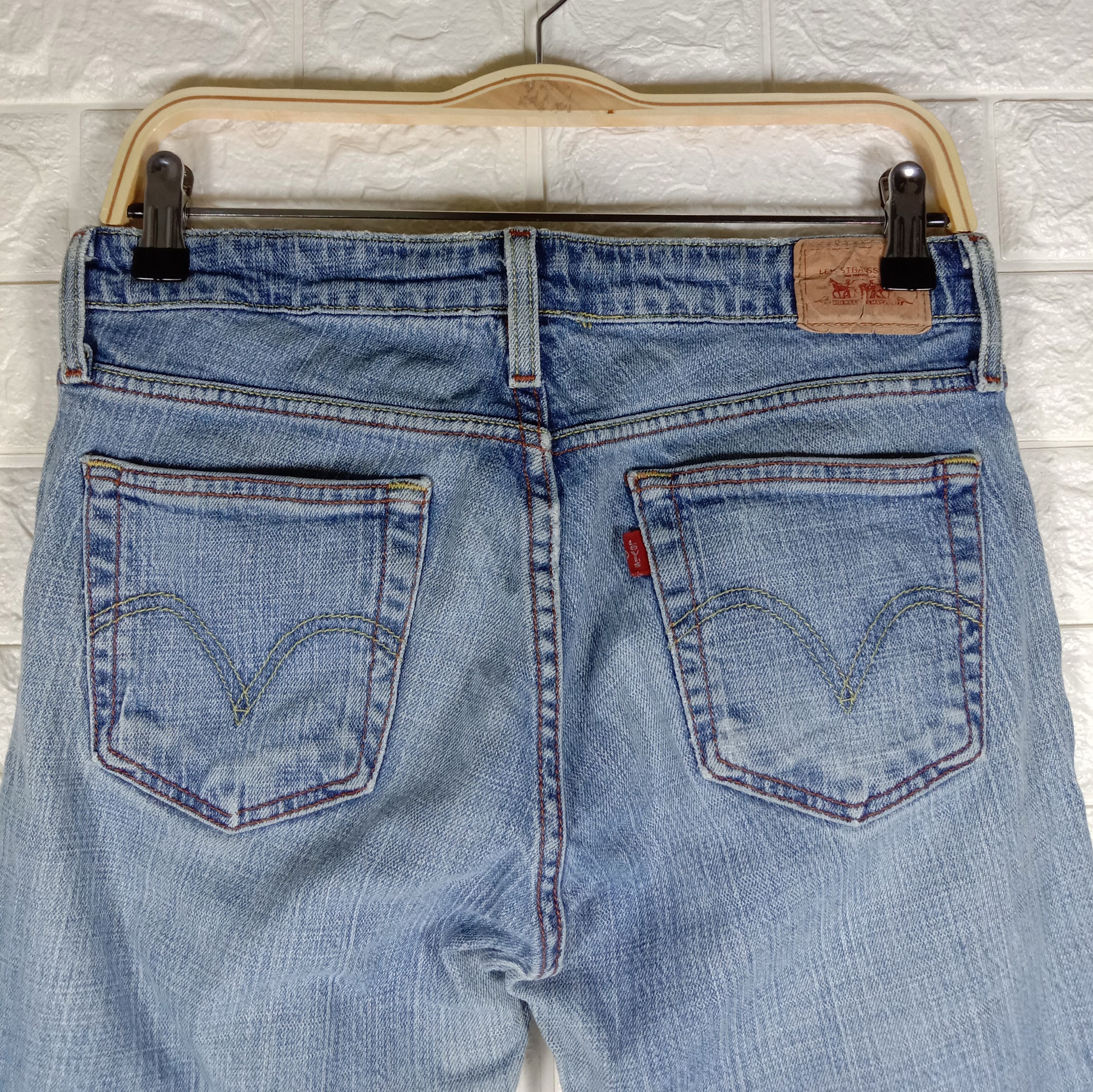 Levi's Vintage Levi's 524 Flare Jeans Light Wash Denim Size 31" - 8 Thumbnail