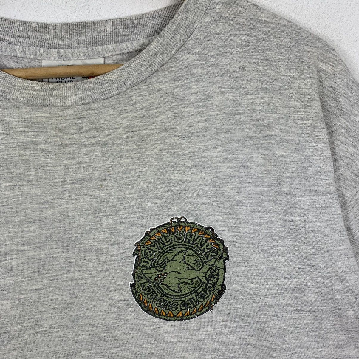 Vintage Vintage DEVIL SHARK SURF Nouvelle Caledonie Tshirt Size US XL / EU 56 / 4 - 5 Thumbnail