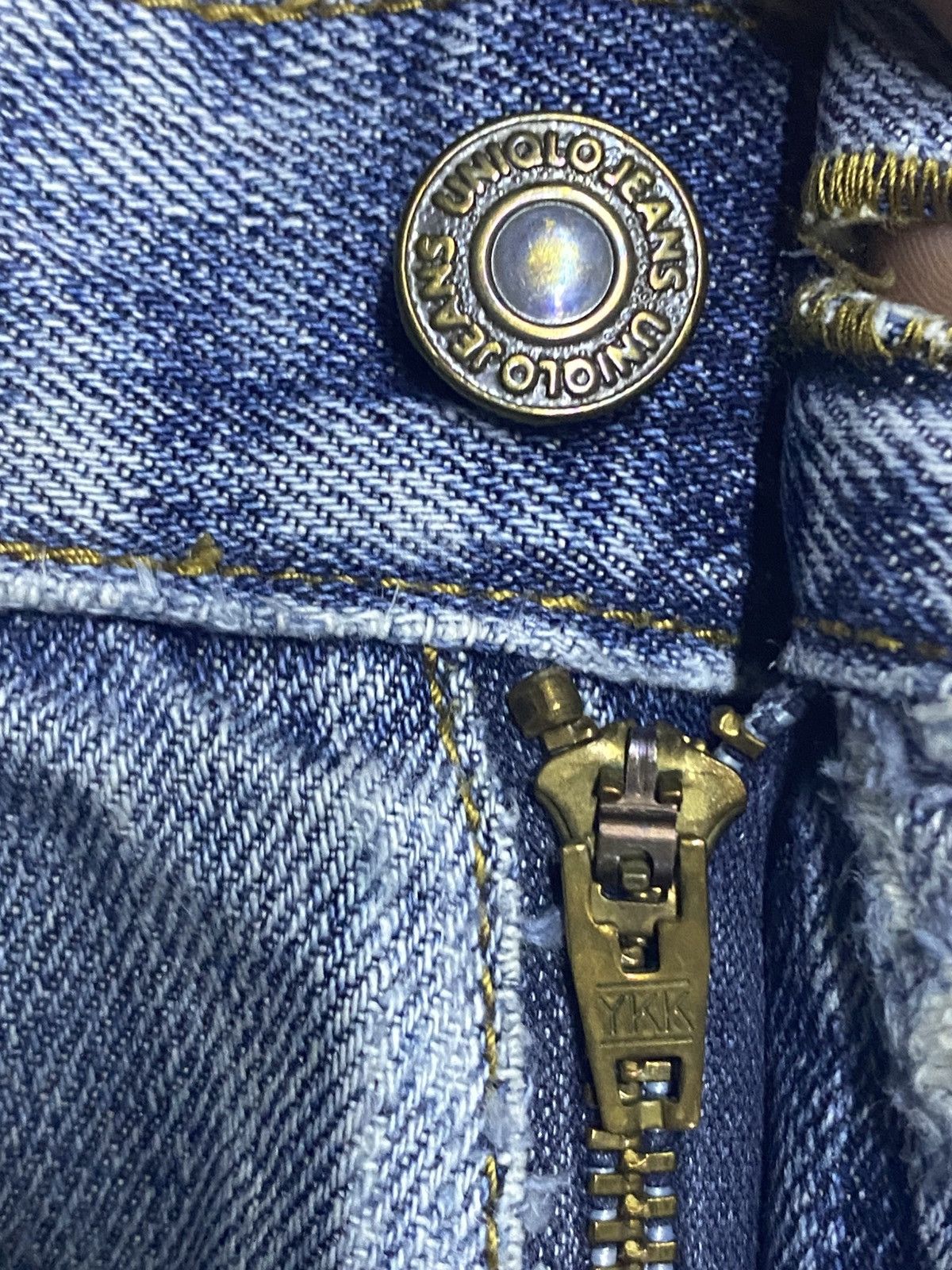 Uniqlo Vintage Japanese Uniqlo Faded Wash Distressed Loose Jeans Size US 30 / EU 46 - 12 Thumbnail