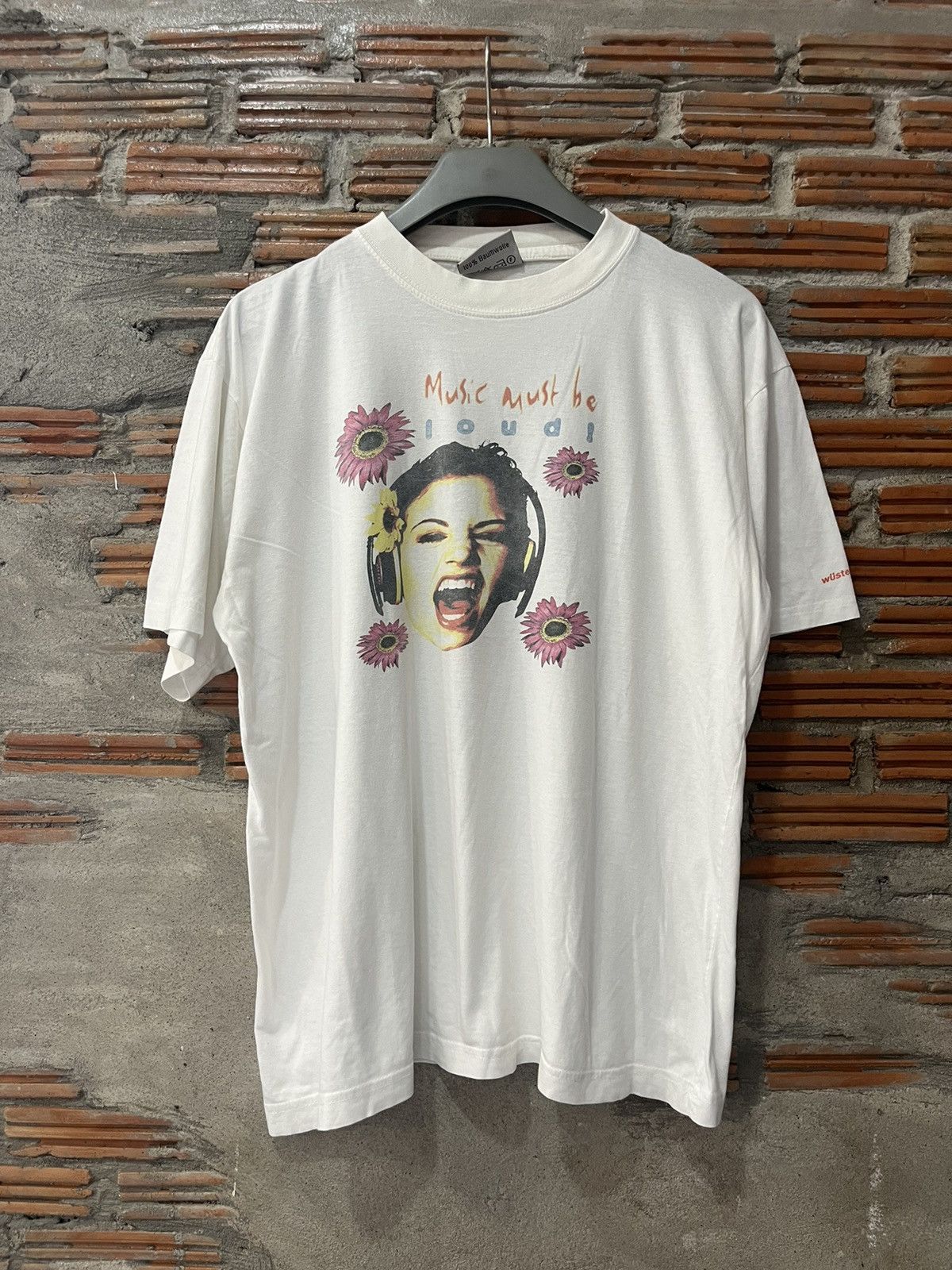 Arts & Science Vintage Music Must be Loud ! Wustenrot 90’s-00’s Tshirt Size US L / EU 52-54 / 3 - 2 Thumbnail