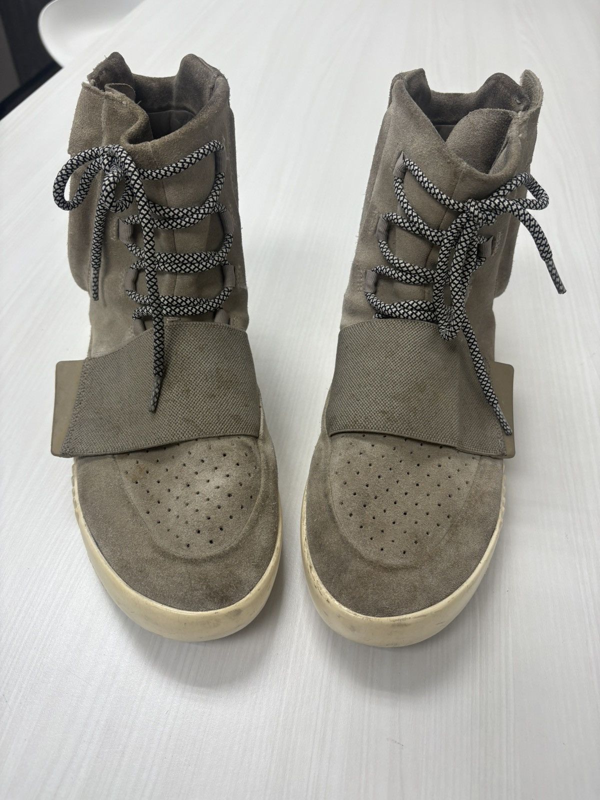 Adidas YEEZY 750 OG Light Grey Size US 12 / EU 45 - 2 Thumbnail