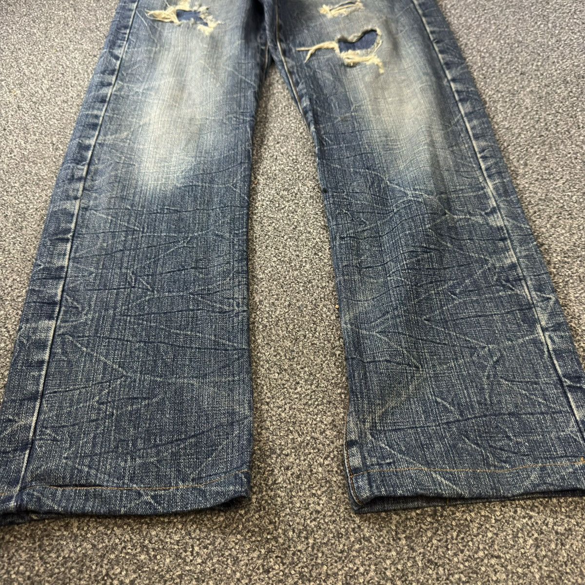 Issey Miyake Japanese Issey Miyake Ciaopanic Clawmark Jeans Distressed Size US 30 / EU 46 - 5 Thumbnail