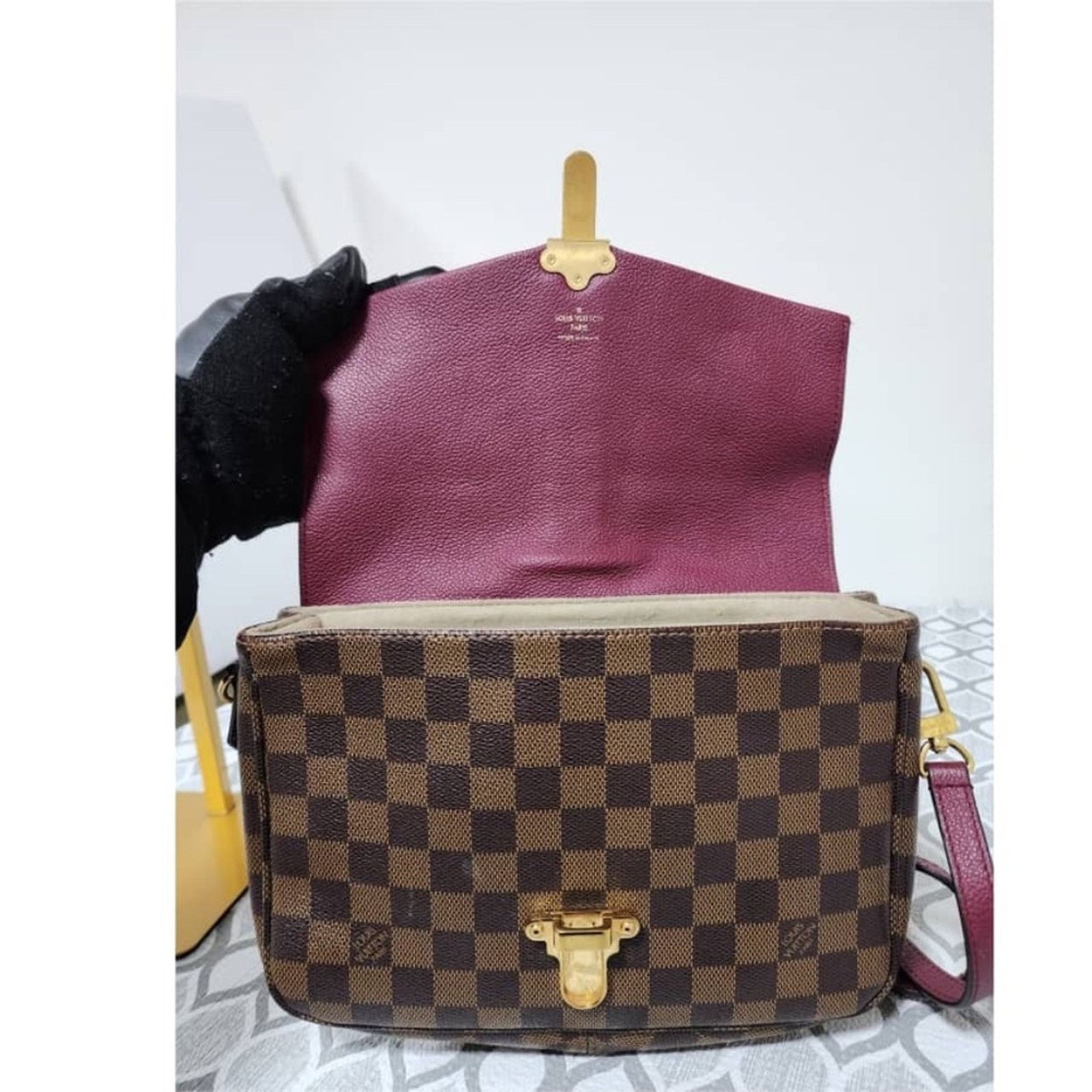 Louis Vuitton Aut Louis Vuitton Damier Ebene Clapton PM Shoulder Bag Brown Size ONE SIZE - 6 Thumbnail