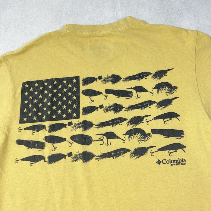 Columbia PFG T Shirt Mens Medium Yellow Short Sleeve Fishing Graphic Tee