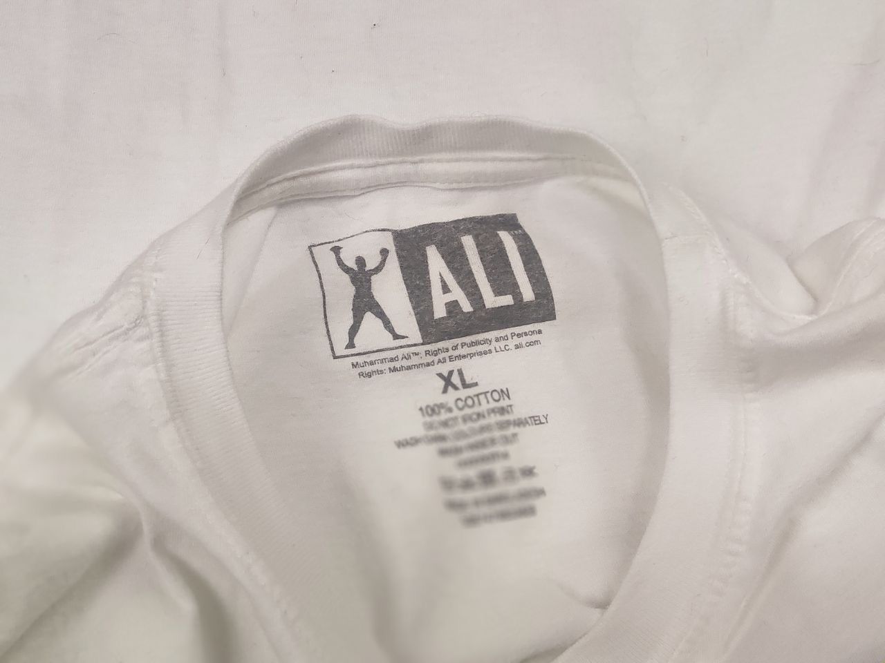 Vintage Vintage Muhammad Ali Logo Of the World White T-shirt Size US XL / EU 56 / 4 - 12 Thumbnail