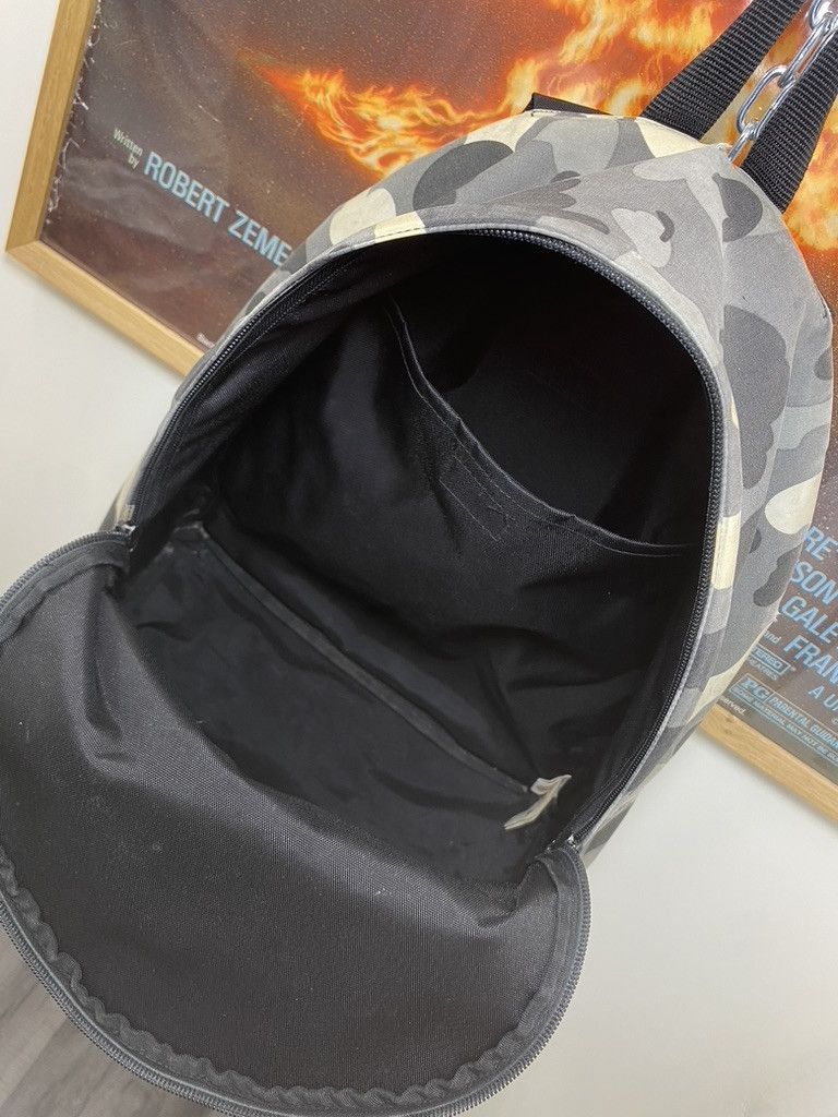 Bape 2000s A Bathing Ape Glow In The Dark City Camo Day Backpack Size ONE SIZE - 10 Thumbnail