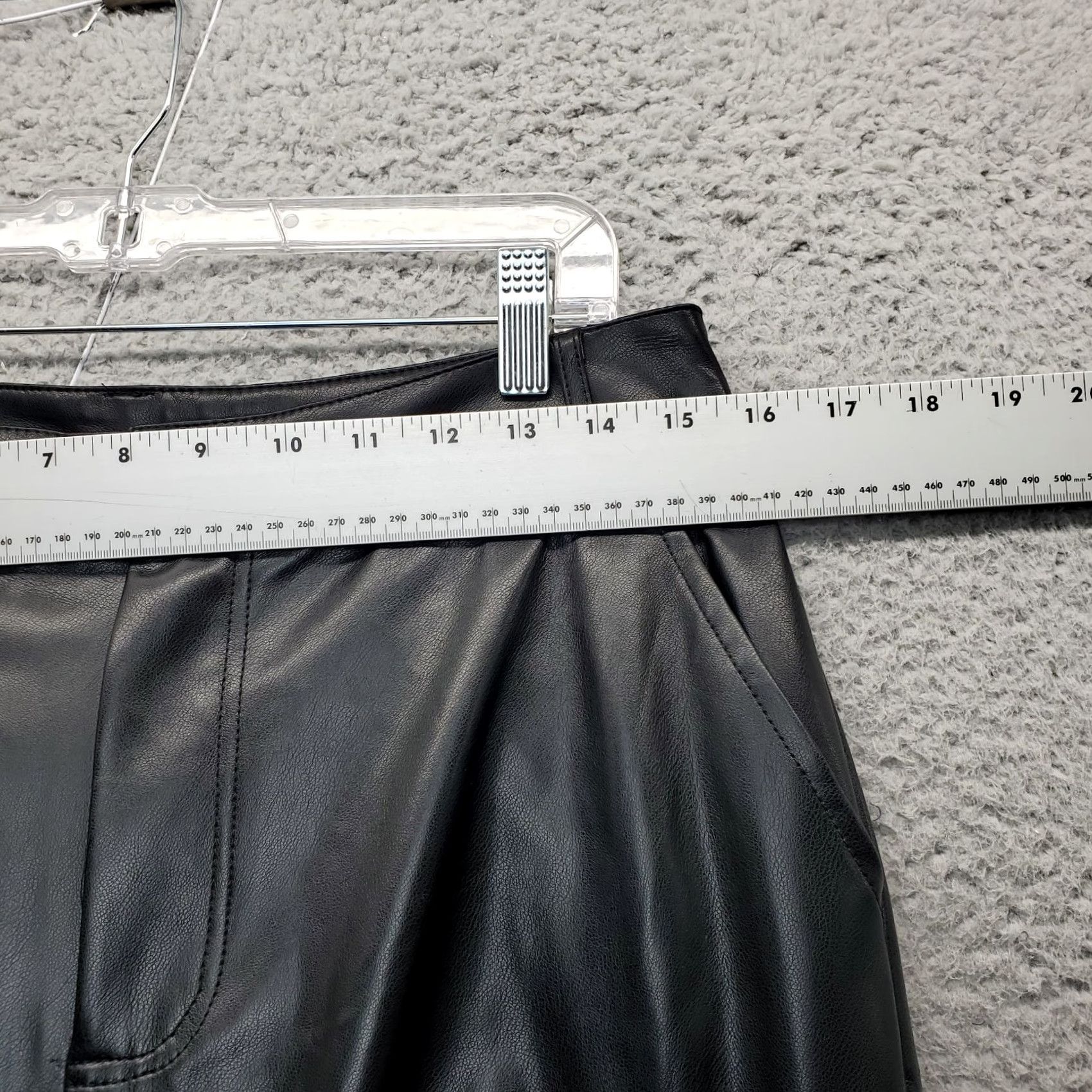 7 For All Mankind 7 For All Mankind Mens Faux Leather Cargo Pants M Black Fleece Lined Straight Size US 31 - 6 Thumbnail