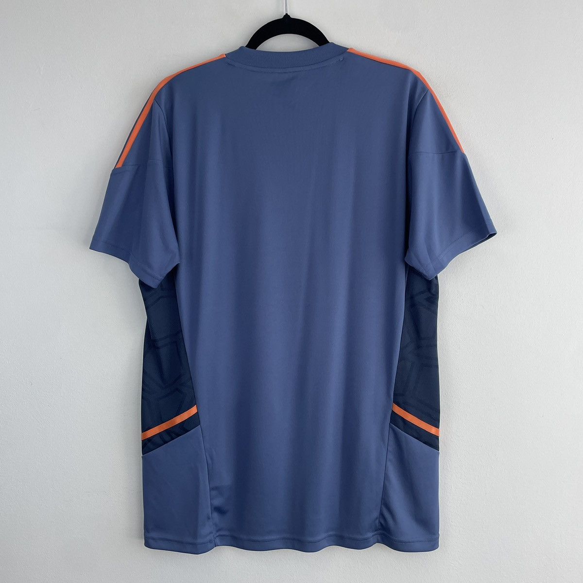 Adidas Manchester United Training Men’s Adidas Jersey 2022/2023 Size US L / EU 52-54 / 3 - 6 Thumbnail