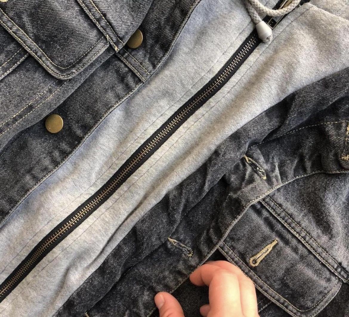 Vintage Greyish denim jacket with a grey hoodie build in Size US L / EU 52-54 / 3 - 2 Thumbnail