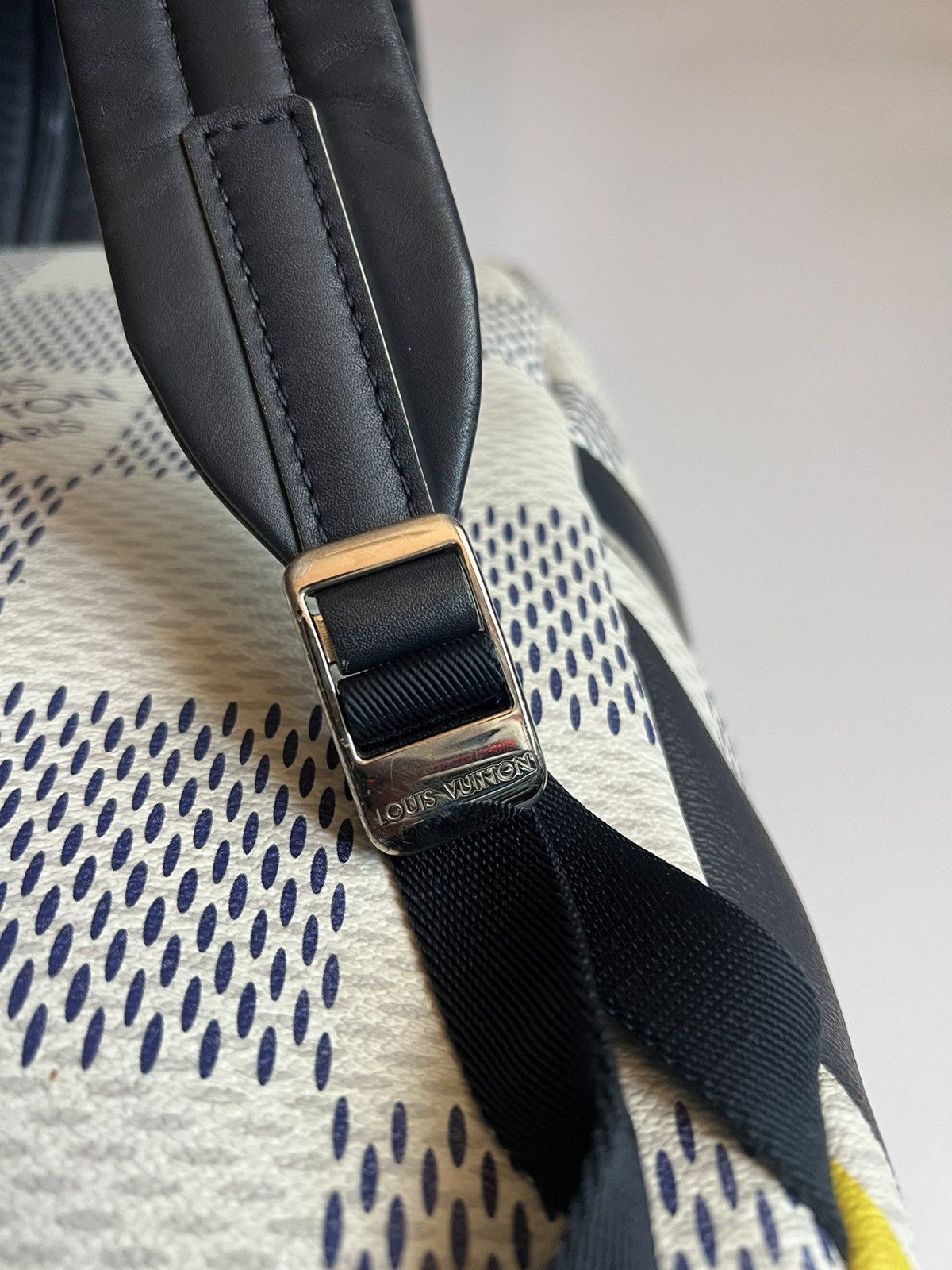 Louis Vuitton Louis Vuitton Dami Latitude Apollo Backpack N44017 Size ONE SIZE - 9 Thumbnail
