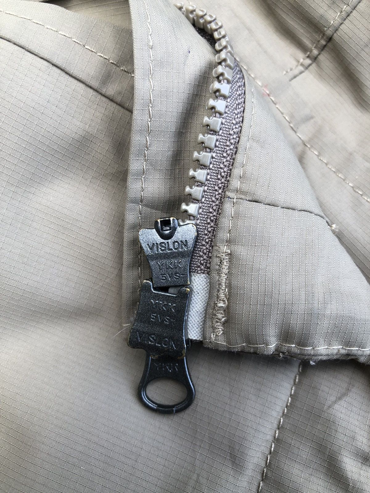 Columbia × Vintage Vintage Columbia Titanium Outdoor Jacket Size US L / EU 52-54 / 3 - 18 Thumbnail