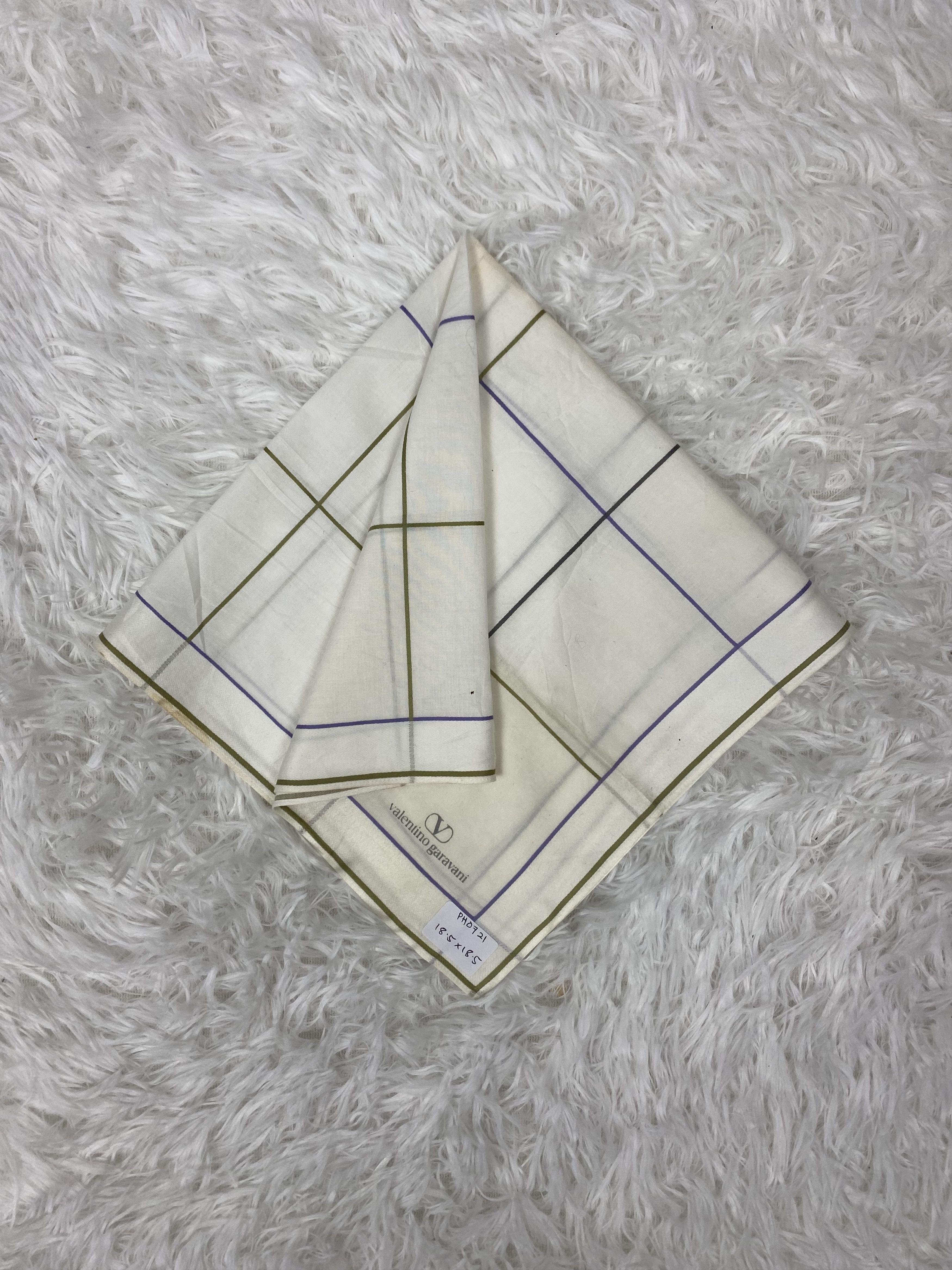 Valentino × Vintage Vintage Valentino Garavani Handkerchief Neckerchief PH0721 Size ONE SIZE - 1 Thumbnail