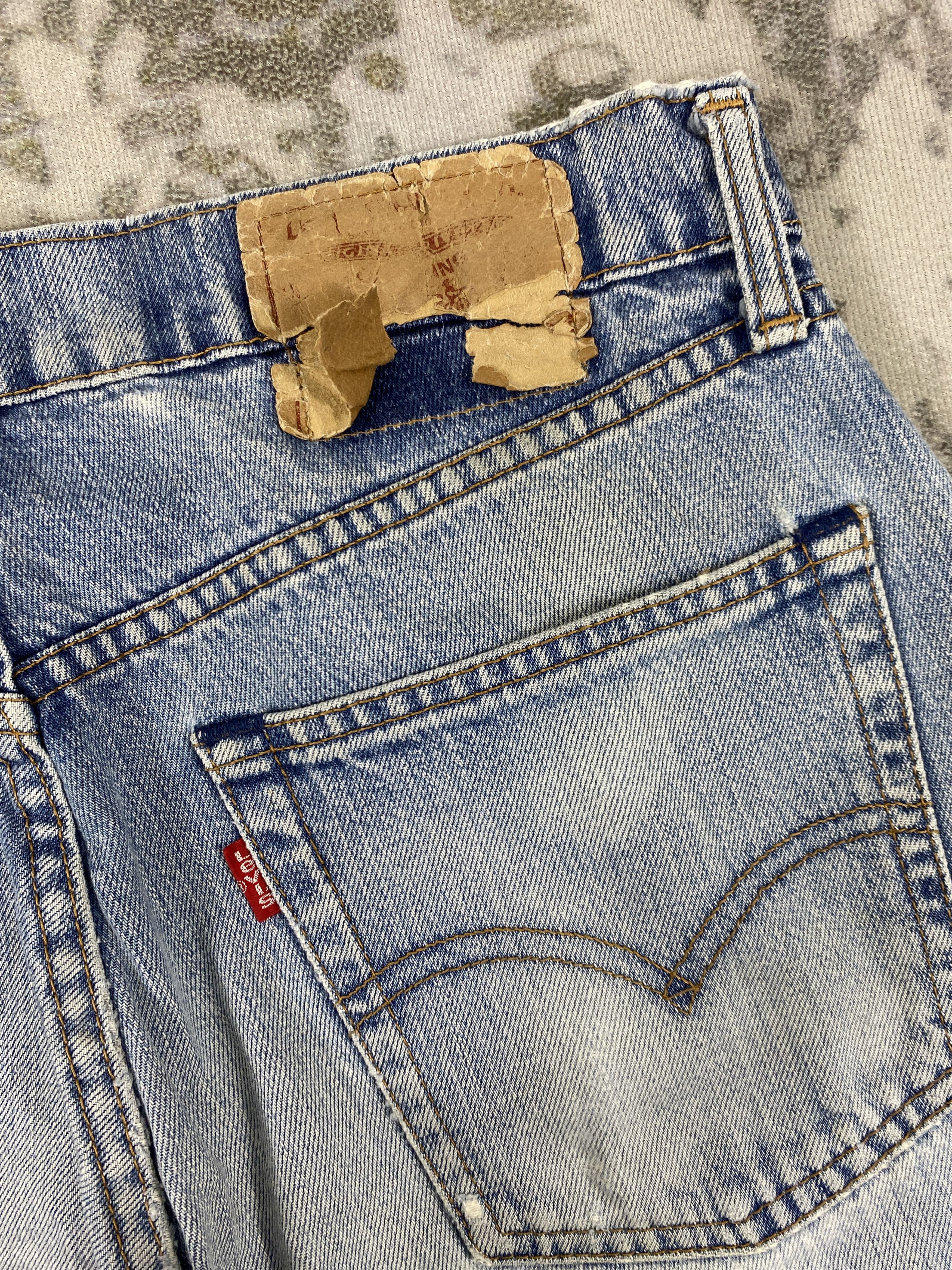 Levi's Distressed Blue Vintage Levi's Jeans 32x30 Denim - JN3452 Size US 32 / EU 48 - 9 Thumbnail