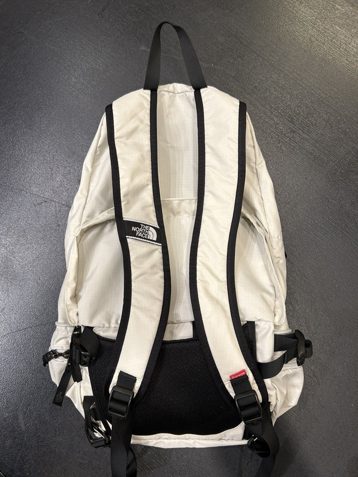 Supreme Supreme X TNF Convertible Fanny Pack Backpack Size ONE SIZE - 6 Thumbnail
