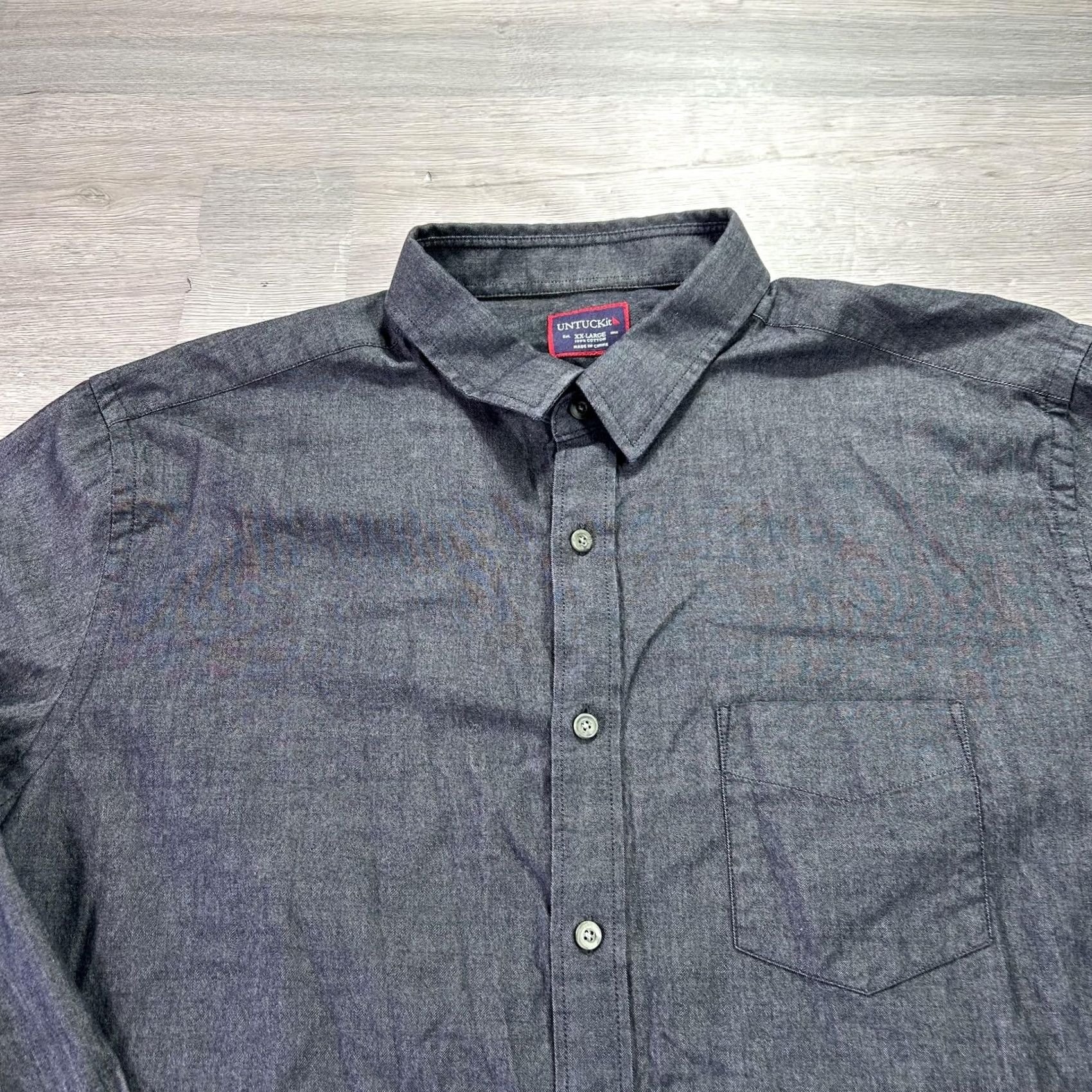 UNTUCKit UNTUCKit Shirt Mens 2XL Gray Chambray Cotton Button Up Long Sleeve Casual Size US XXL / EU 58 / 5 - 3 Thumbnail