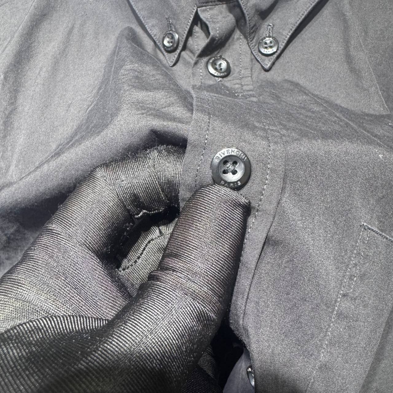 Givenchy Givenchy “Real Lies Real Eyes Realize” embroidered L/S Size US M / EU 48-50 / 2 - 6 Thumbnail