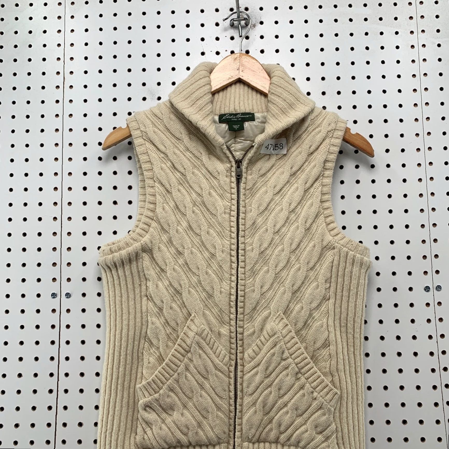 Eddie Bauer Eddie Bauer Wool Vest Jacket Womens Medium Beige Cable Knit Insulated Cozy Vest Size M / US 6-8 / IT 42-44 - 5 Thumbnail