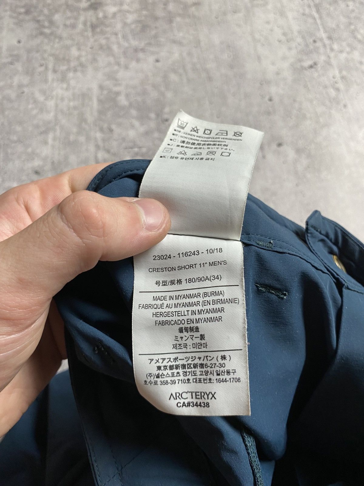 Arc'teryx Arcteryx Logo Cargo Shorts Size US 34 / EU 50 - 8 Thumbnail