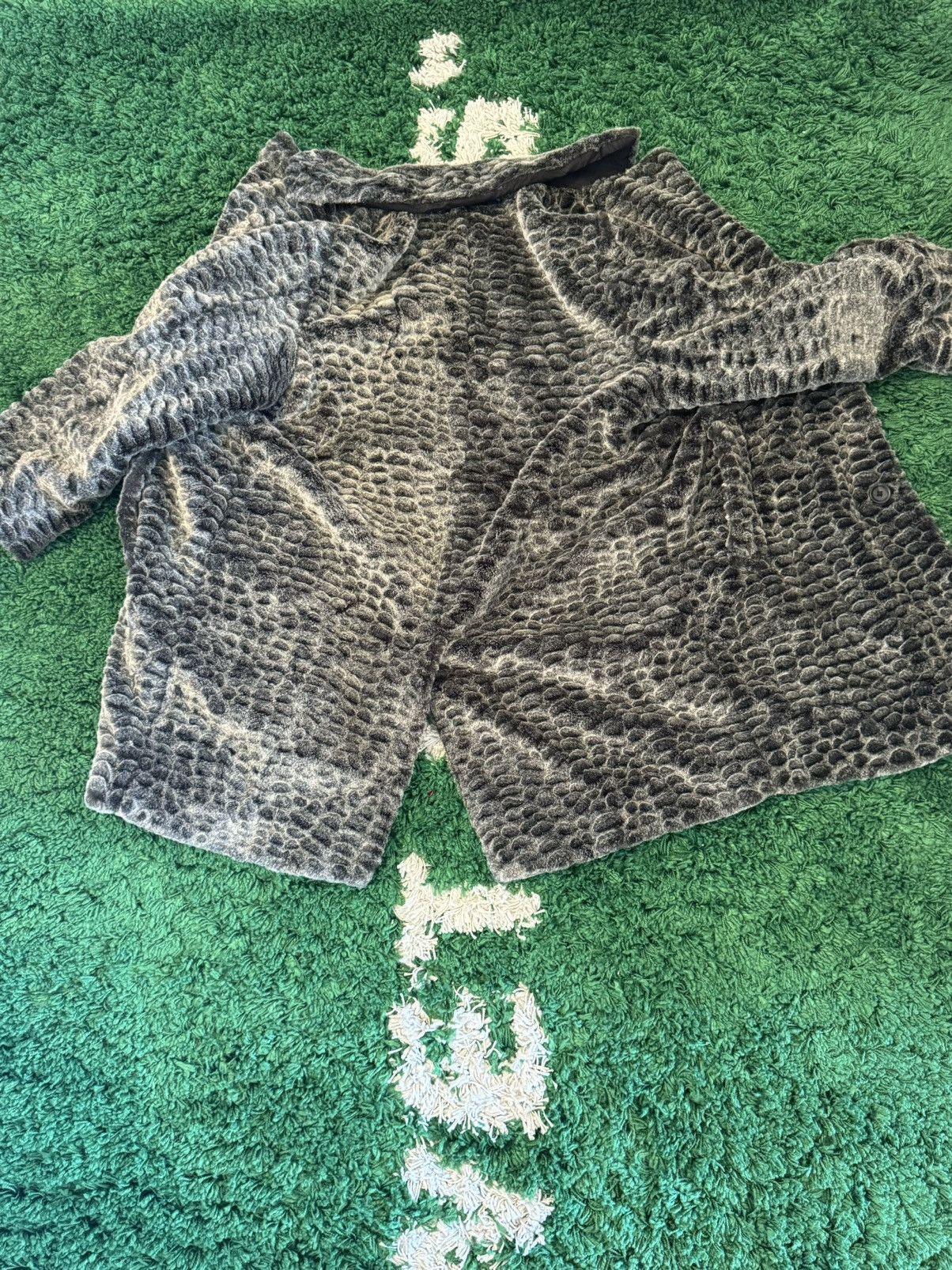 Supreme Supreme croc faux fur overcoat Size US S / EU 44-46 / 1 - 3 Thumbnail