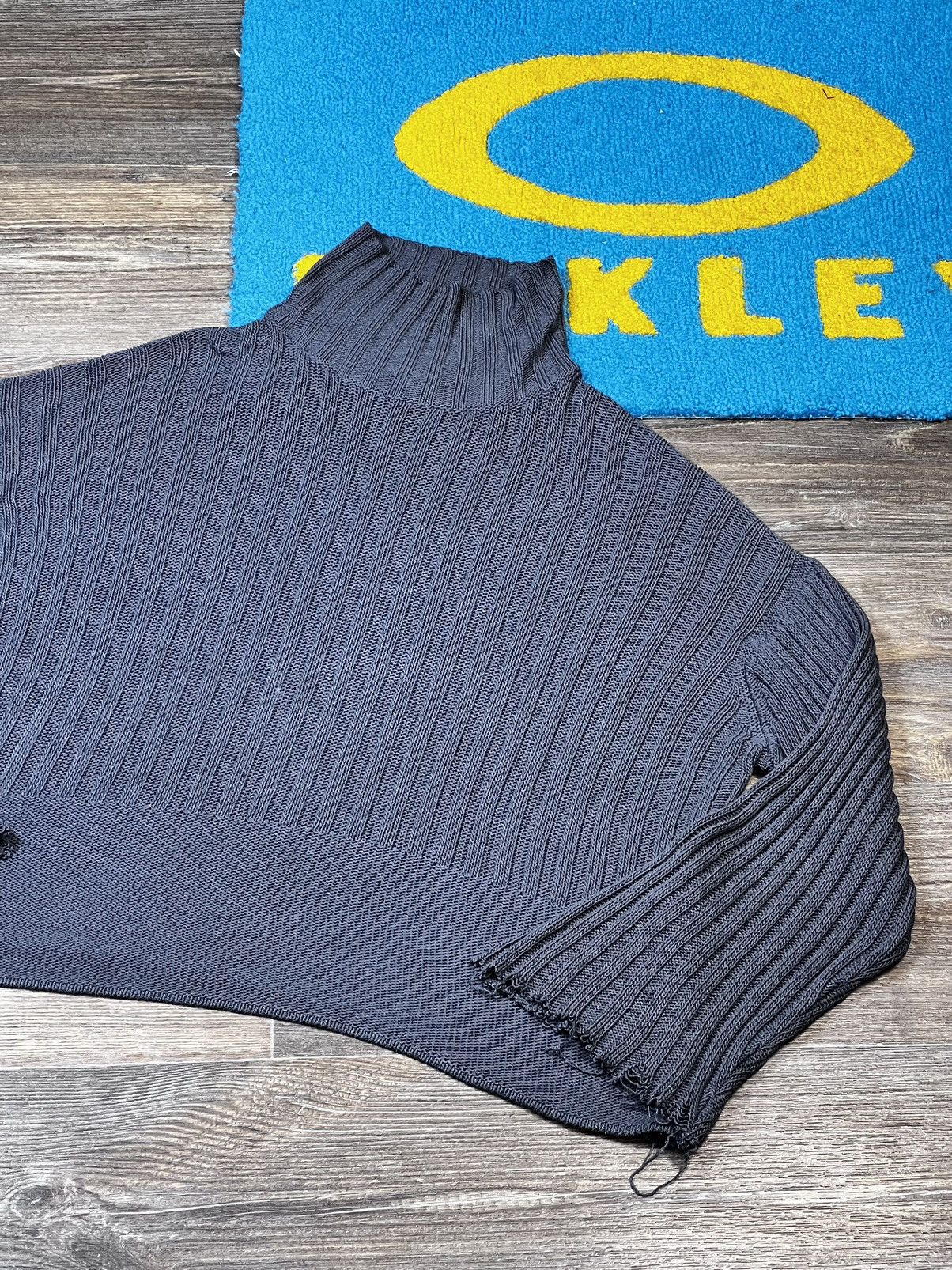 Dolce & Gabbana × Vintage 90’s Vintage Dolce&Gabbana Oversized Distressed Grey Sweater Size L / US 10 / IT 46 - 4 Thumbnail