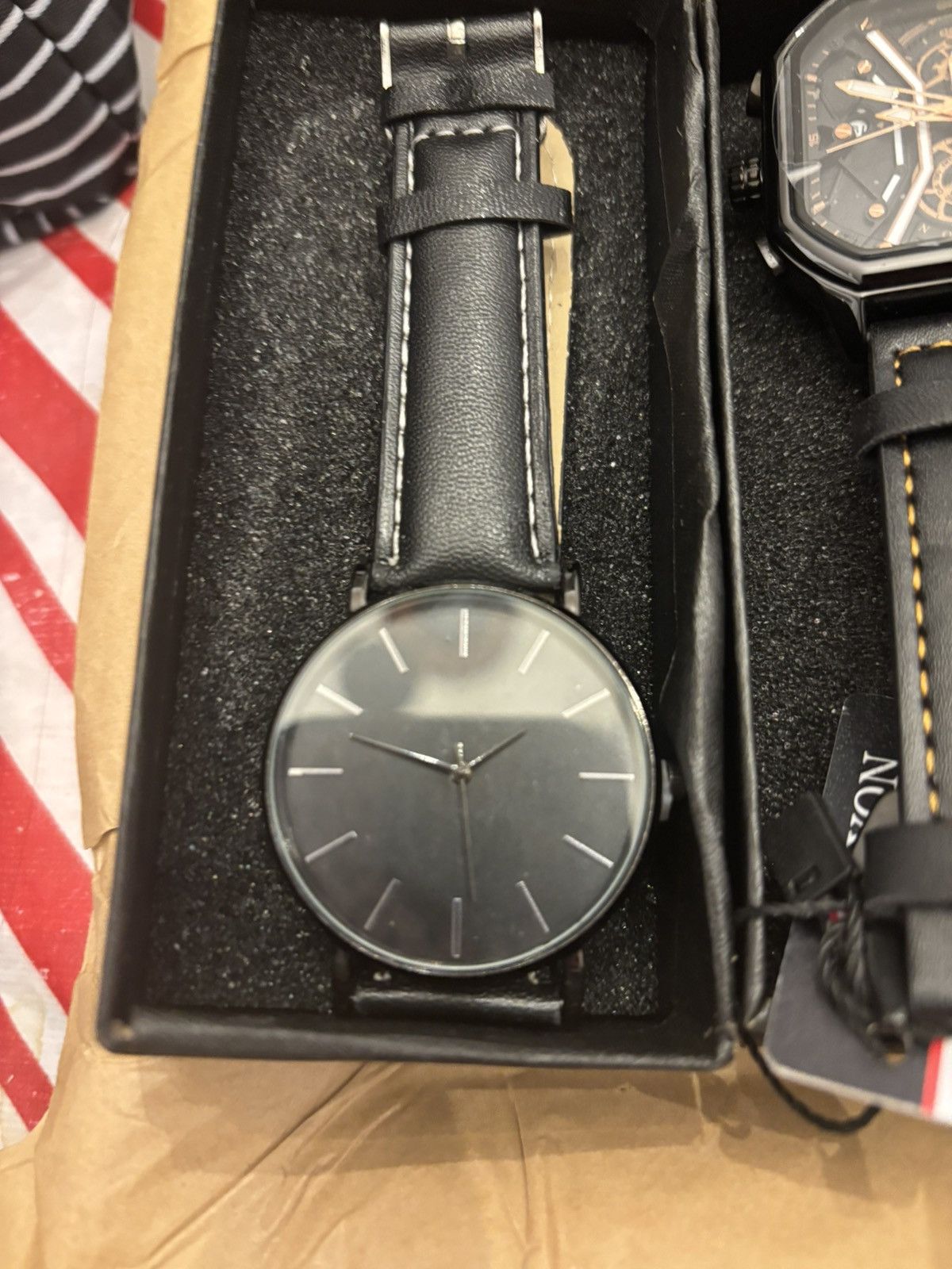 Other Men’s and women’s beautiful watches Size ONE SIZE - 3 Thumbnail