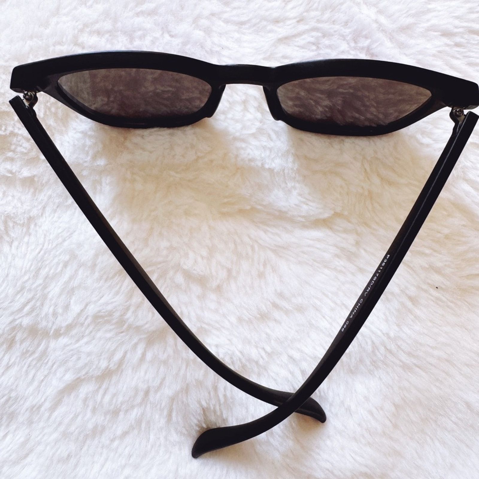 Other Milo Blue Oversized Oval Horn Rims Sunglasses Size ONE SIZE - 12 Thumbnail