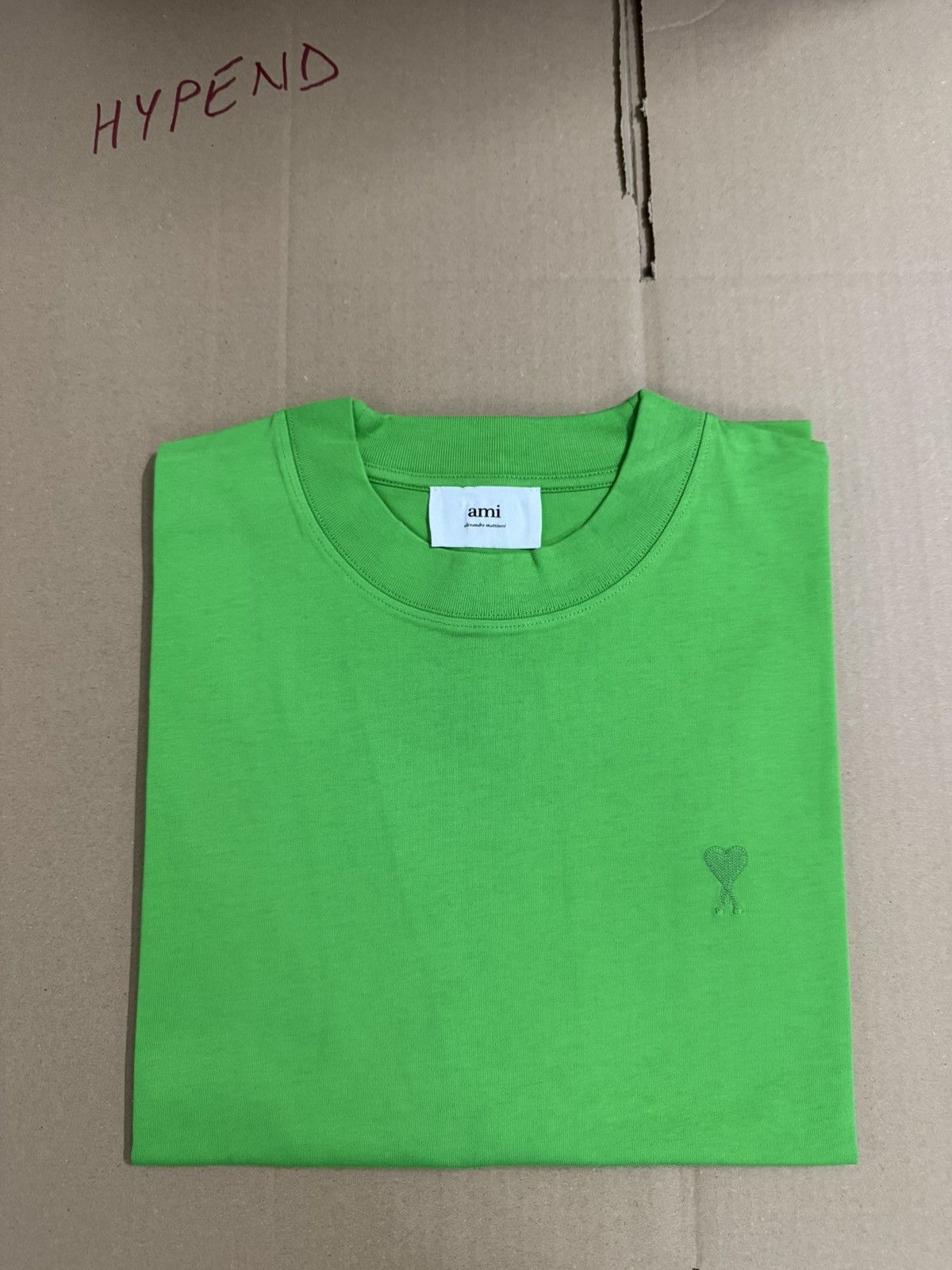 AMI Ami Paris Tonal Heart T-Shirt NEW Size US L / EU 52-54 / 3 - 1 Thumbnail
