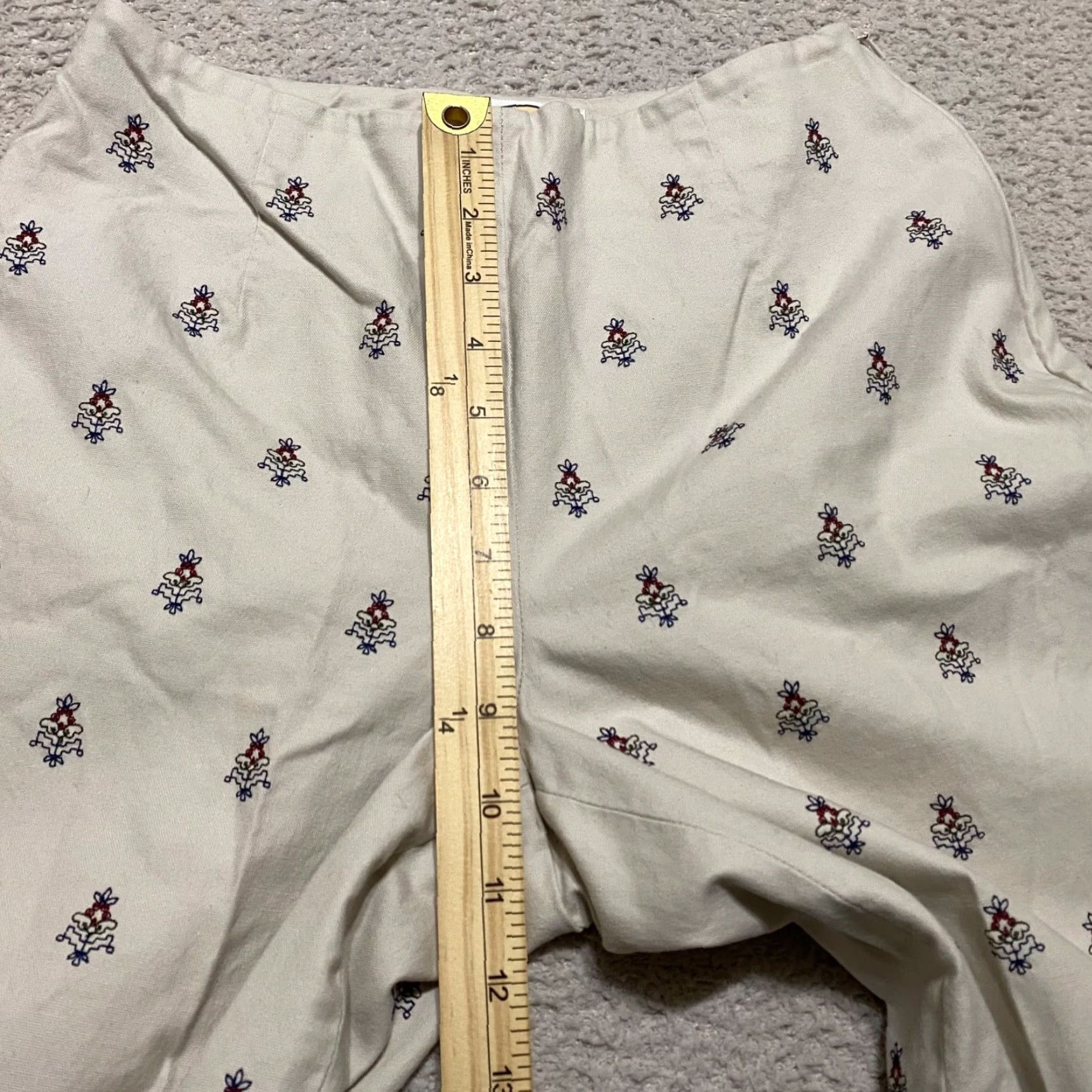 Talbots Talbots Womens Pants Beige Capris Geometric Petite 4P Flat Front Straight High Rise Cotton Spandex Casual Vintage No Size 42" / US 20 - 4 Thumbnail