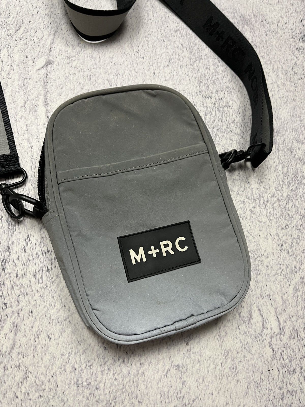M+Rc Noir M+RC Noir Shoulder Bag Gray Reflective Rare Hype Streetwear Size ONE SIZE - 7 Thumbnail