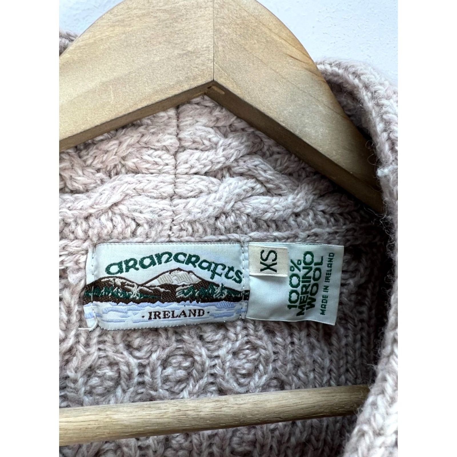Vintage VINTAGE Aran Crafts Claddagh Side Zip Wool Cardigan XS Womens Beige Knit Biker, Cardigan, Sweater, Wool, Cable-Knit, Fall Winter, Regular, Women Size XS / US 0-2 / IT 36-38 - 5 Thumbnail