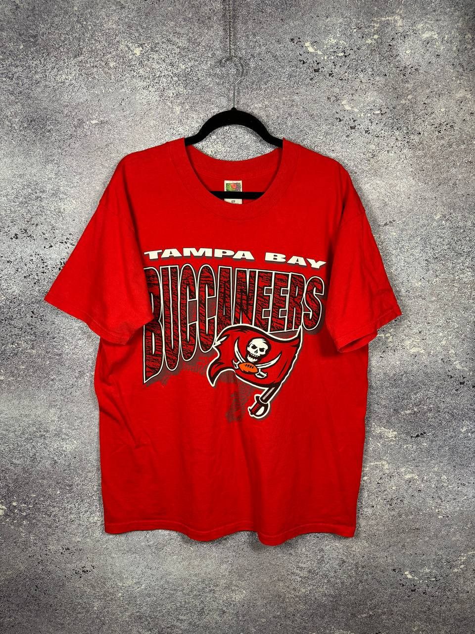 Fruit Of The Loom × NHL × Vintage 00's Vintage Tampa Bay Buccaneers red T-Shirt Merchandise Size US XL / EU 56 / 4 - 1 Thumbnail