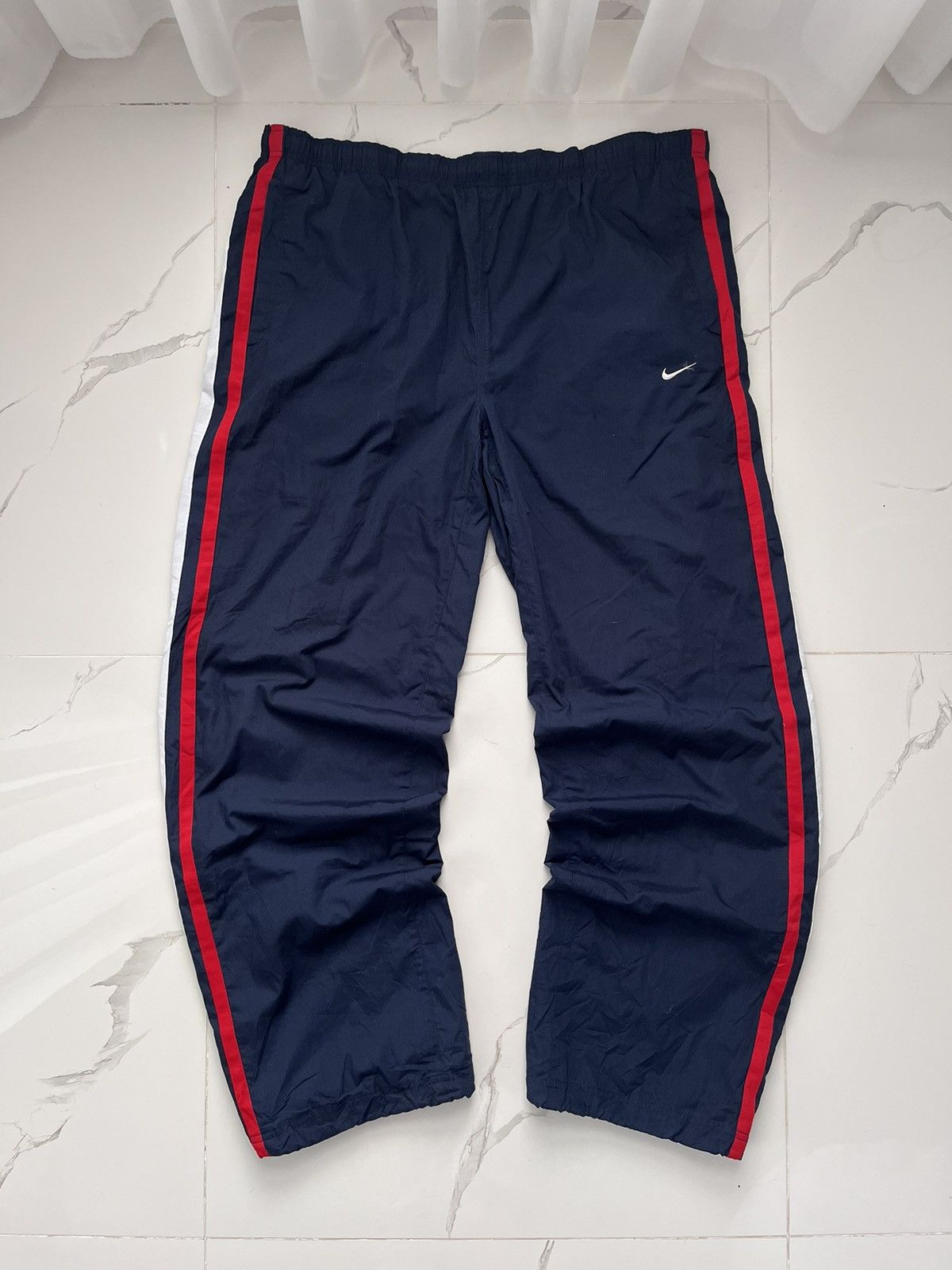 Nike 00’s NIKE VINTAGE BAGGY SWOOSH LOGO RARE Y2K TRACK PANTS Size US 36 / EU 52 - 1 Thumbnail