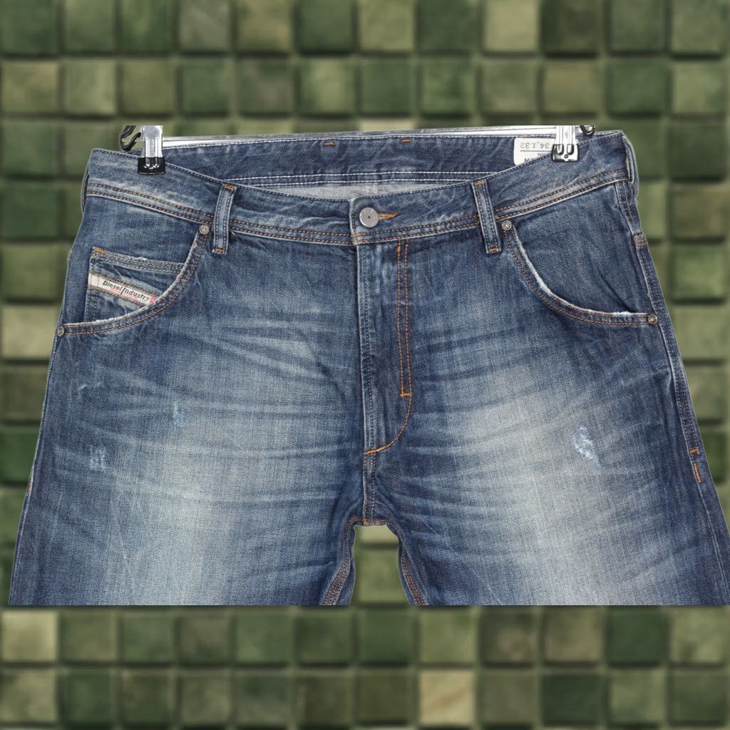 Diesel DIESEL KROOLEY 008B9 Slim Carrot Jeans Men 34 W34 L32 DZ8320 Jeans Men's 34 Slim Carrot Denim Blue KD DZ8320 Size US 34 / EU 50 - 1 Thumbnail