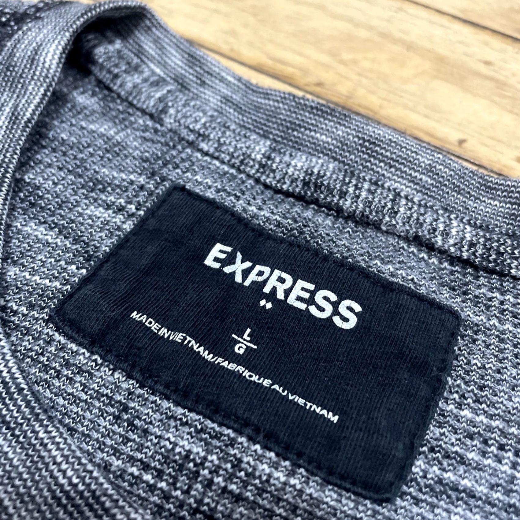Express VINTAGE Express Y2k Slim Thermal Waffle Knit Sweater Adult L Gray Blue Pique Lion Logo Nylon? Size US L / EU 52-54 / 3 - 7 Thumbnail
