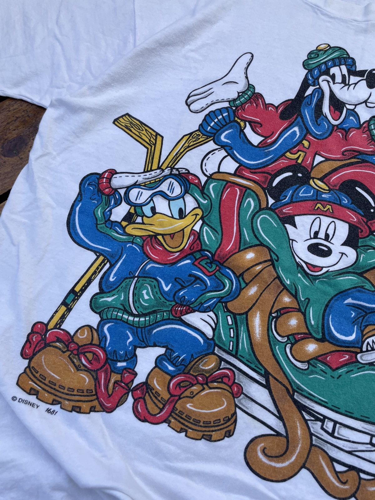Vintage Disney 90s Big Print shirt Size US XL / EU 56 / 4 - 4 Thumbnail