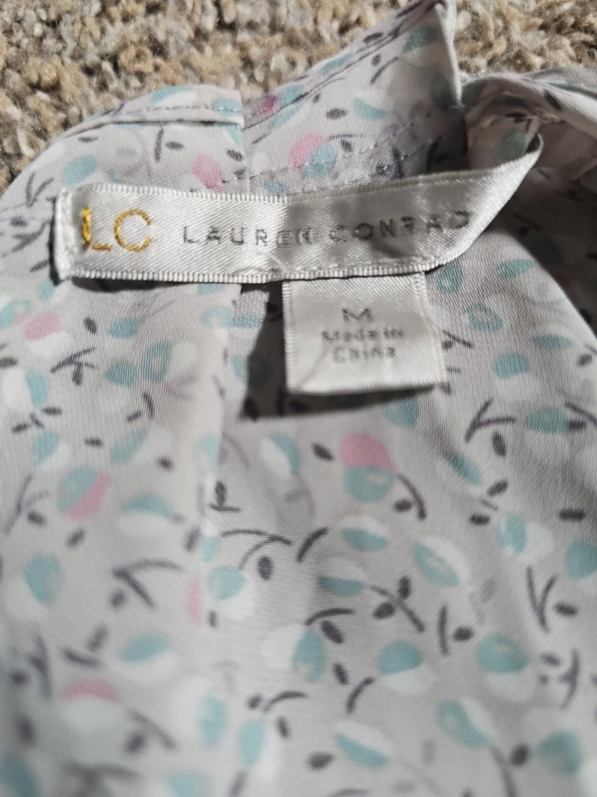 Designer Lauren Conrad Blue And White Floral Tank Top MEDIUM Size M / US 6-8 / IT 42-44 - 4 Thumbnail
