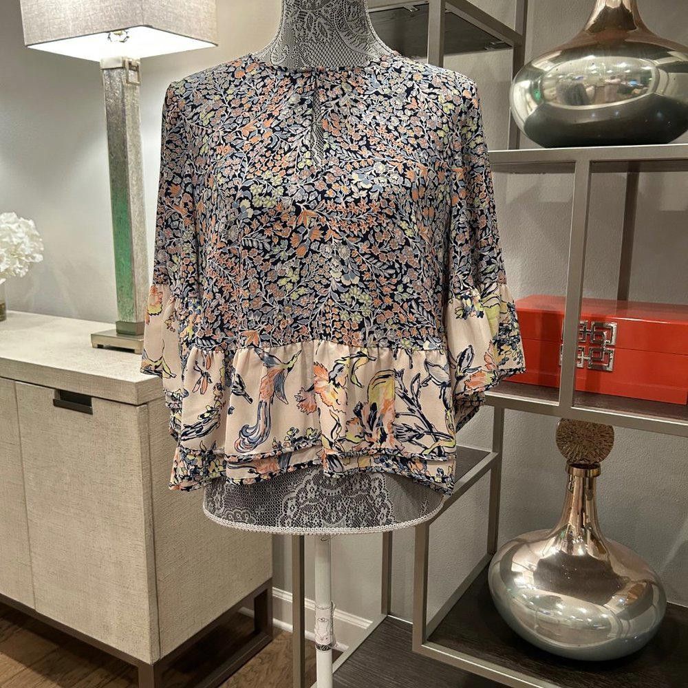 Bcbgmaxazria BCBG MaxAzria Floral Cropped Top Size S / US 4 / IT 40 - 1 Thumbnail