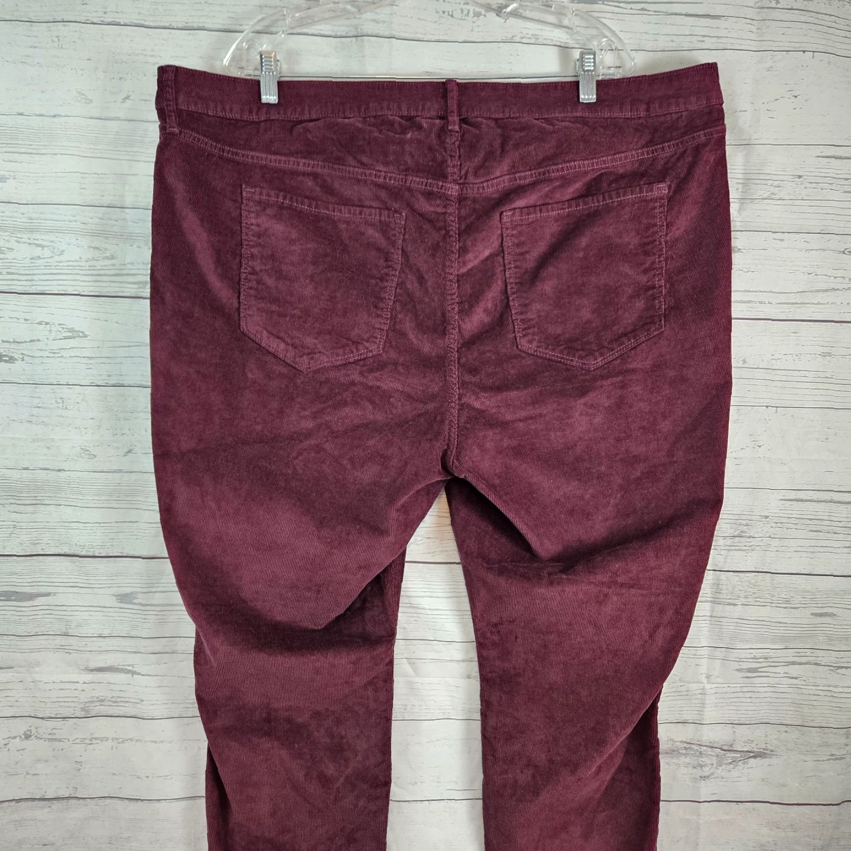 Old Navy Old Navy Womens Rockstar Super Skinny Corduroy Pants Sz 24 Maroon High Rise Size 42" / US 20 - 4 Thumbnail