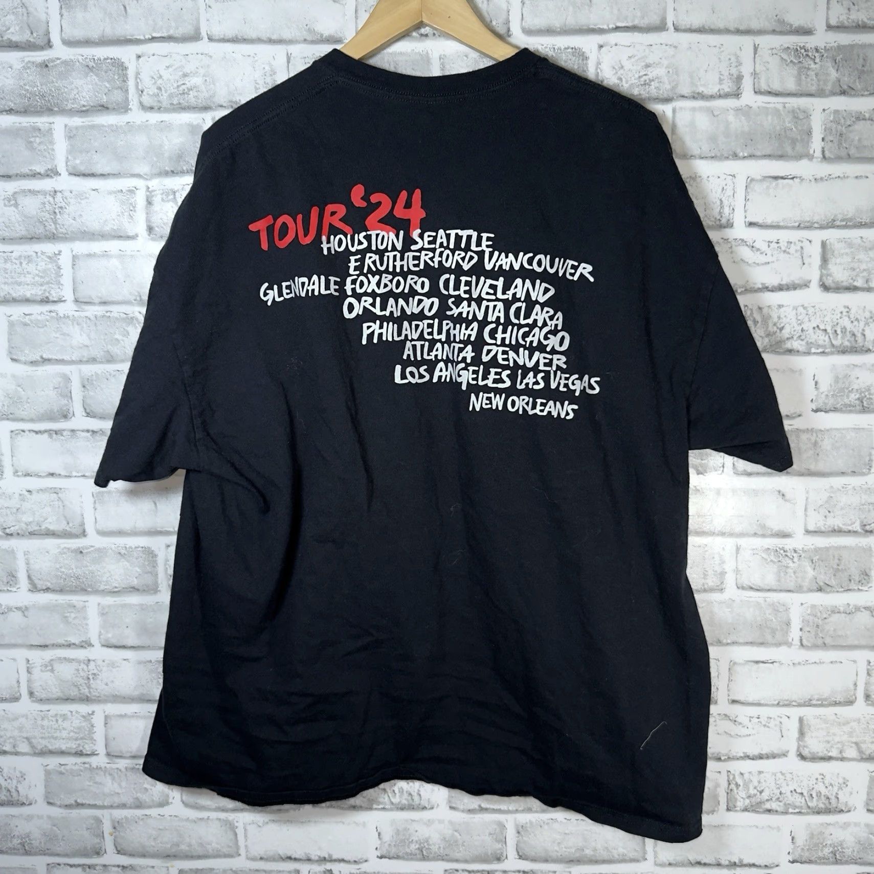 Vintage VINTAGE The Rolling Stones T-Shirt Black 2XL 24 Carat Tour Hackney Diamonds Music Band Mens Size US XXL / EU 58 / 5 - 5 Thumbnail