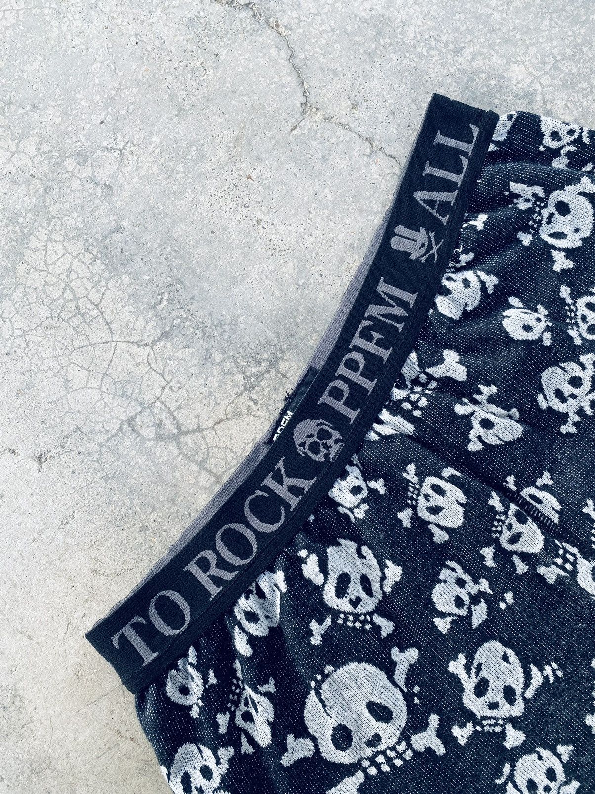 Japanese Brand Vintage PPFM Over Print Skull Leggings Size 25" / US 0 / IT 36 - 6 Thumbnail