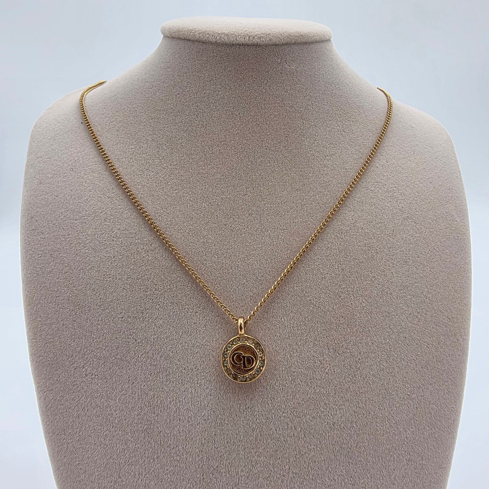Christian Dior Monsieur Christian Dior Gold-Tone CD Logo Medallion Pendant Necklace Size ONE SIZE - 5 Thumbnail
