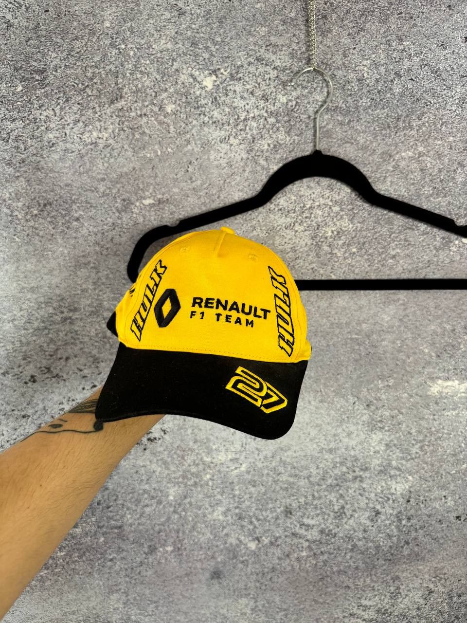 Formula 1 × Le Coq Sportif × Vintage Castrol Hulk Cap Double Pilote Renault 3 27 F1 Team Riccardo Size ONE SIZE - 2 Thumbnail