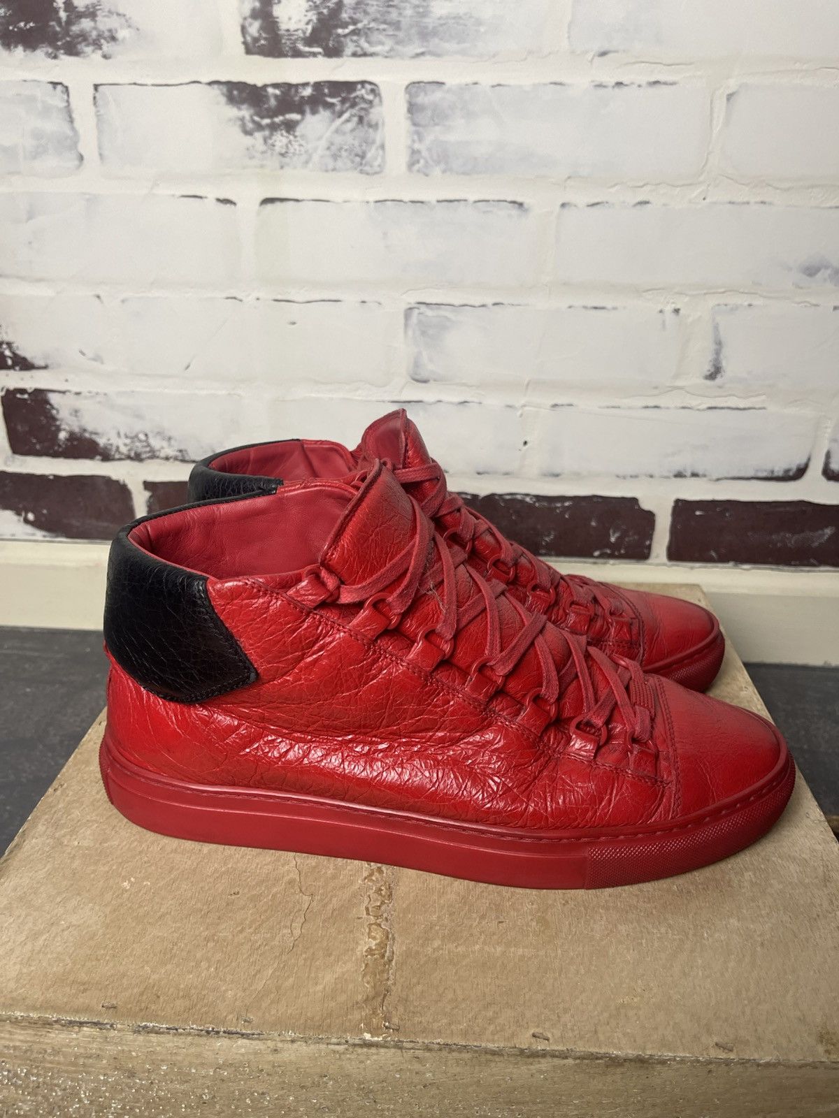 Balenciaga Limited edition Balenciaga Arenas Size US 8 / EU 41 - 3 Thumbnail