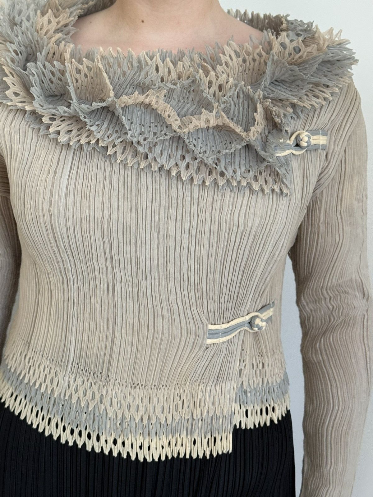 Issey Miyake RARE Issey Miyake Fete pleated blouse Size ONE SIZE - 4 Thumbnail